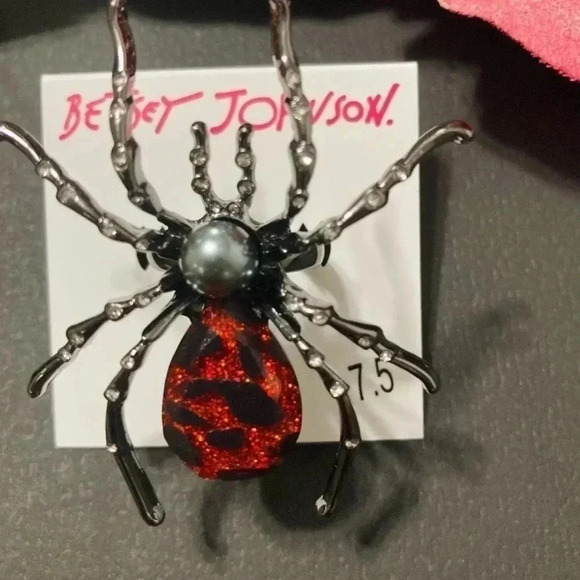 NWT BETSEY JOHNSON SPIDER  HALLOWEEN RING - Picture 2 of 8